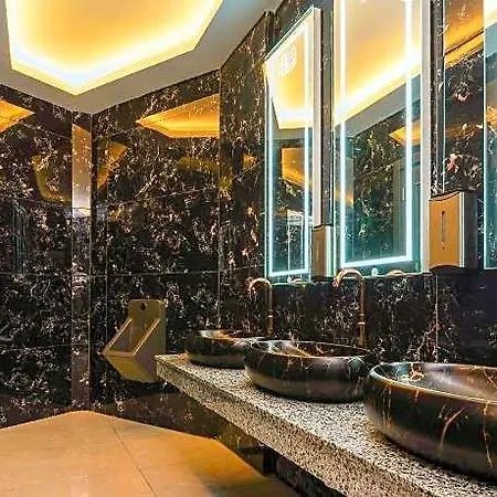 Kleopatra Arsi Hotel